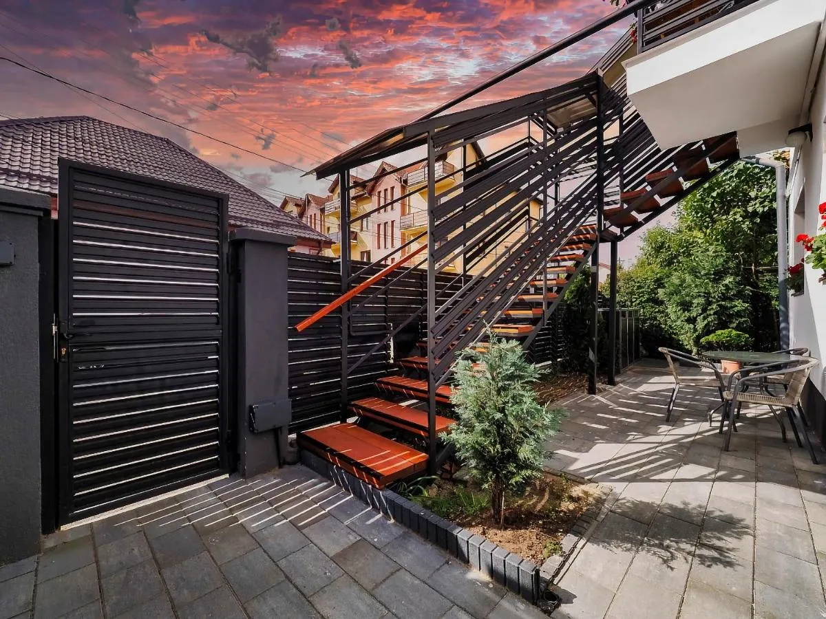 Image 3 of Ben Apartments