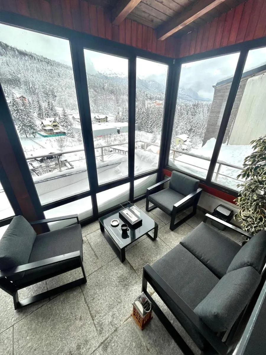 Image 4 of Best View Ap with Parking And 2 Bathrooms