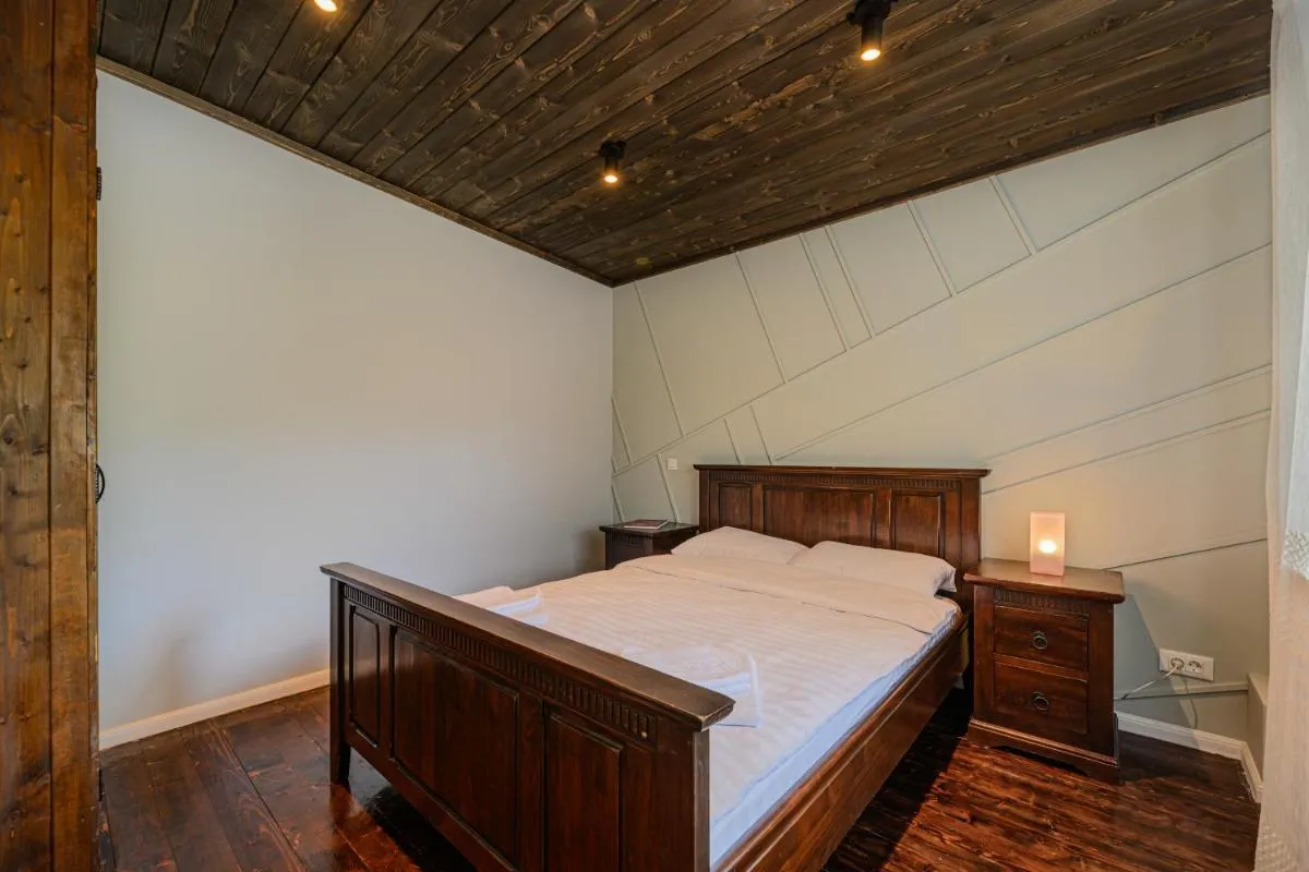 Image 4 of Blend Mountain Villa
