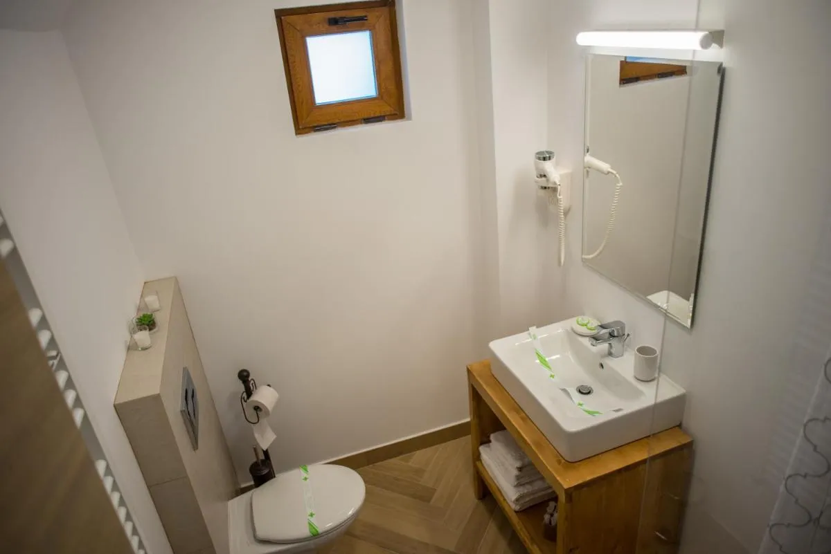 Image 3 of Boga Rooms