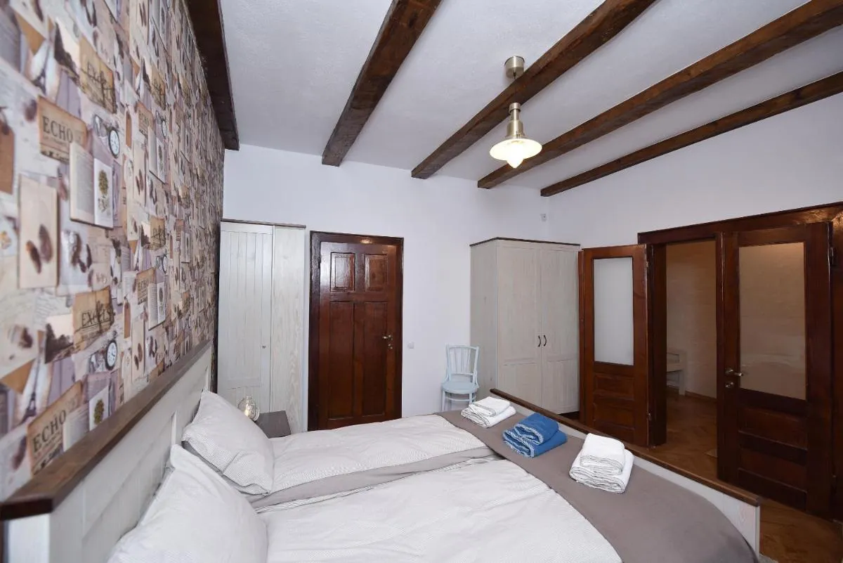 Image 7 of Buzoianu Residence by Holztreppe