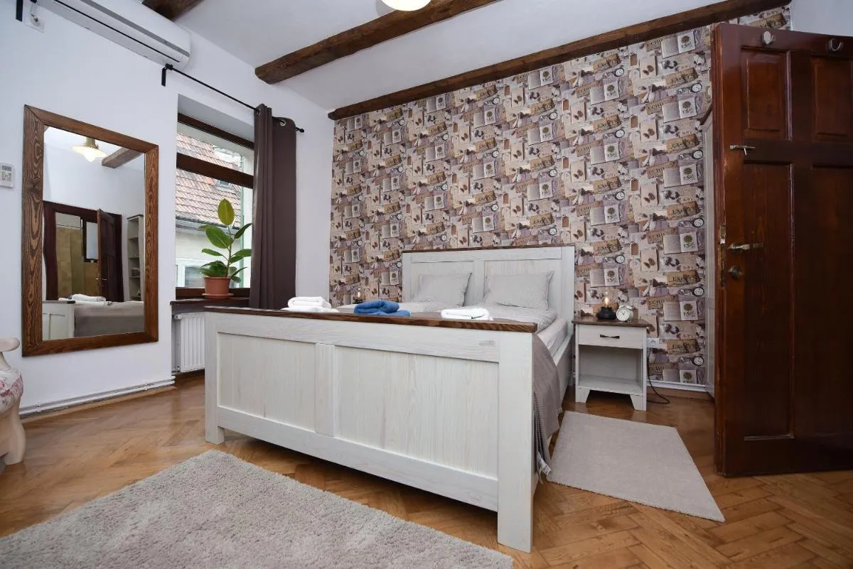 Image 4 of Buzoianu Residence by Holztreppe