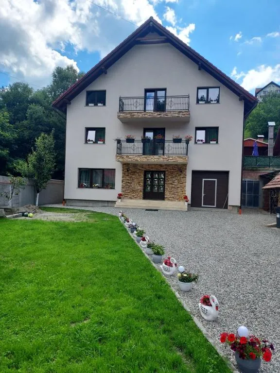 Image 1 of CASA RAUL