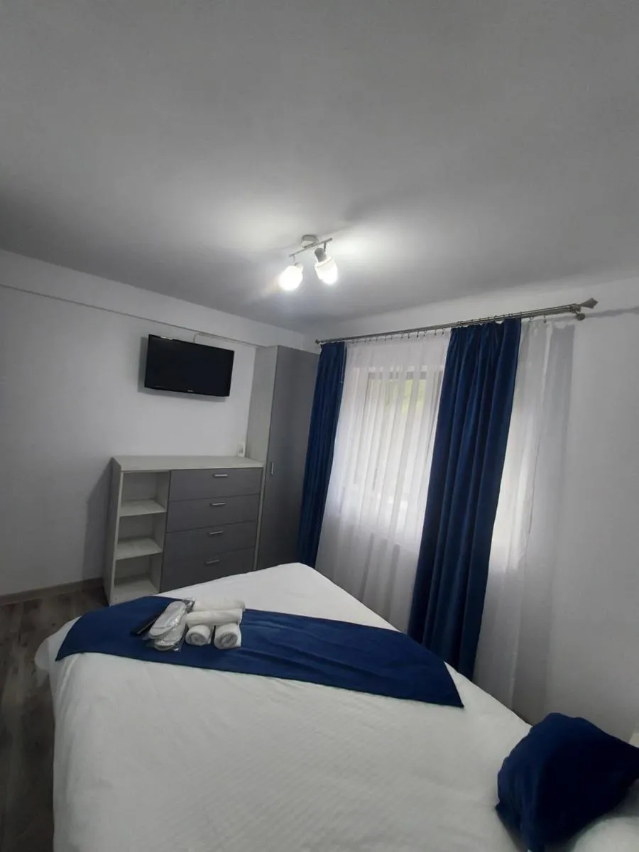 Image 3 of CASA RAUL
