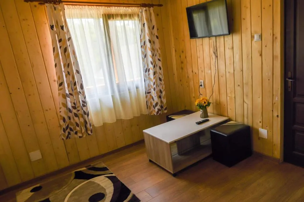 Image 1 of Cabana Anna Colibita