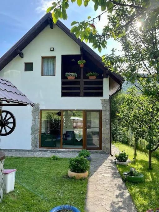 Image 4 of Cabana Emana