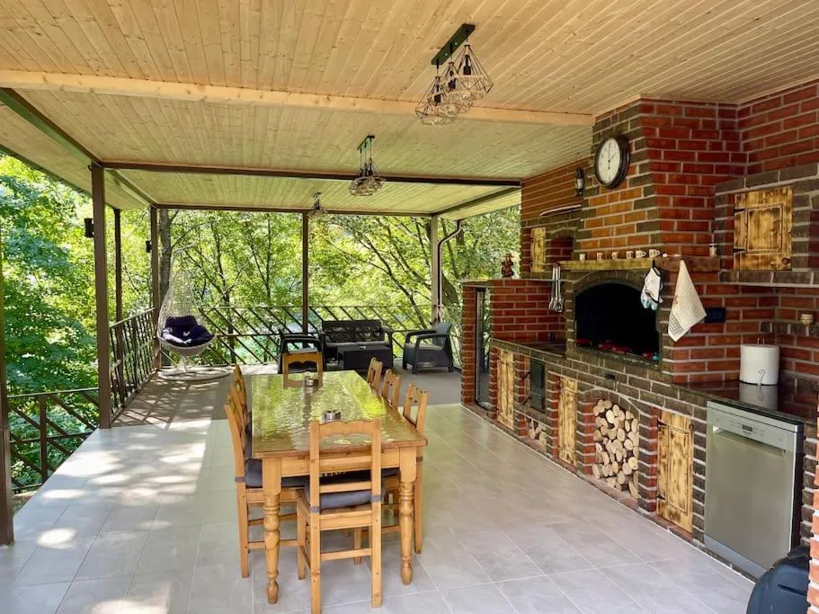 Image 1 of Cabana Emana