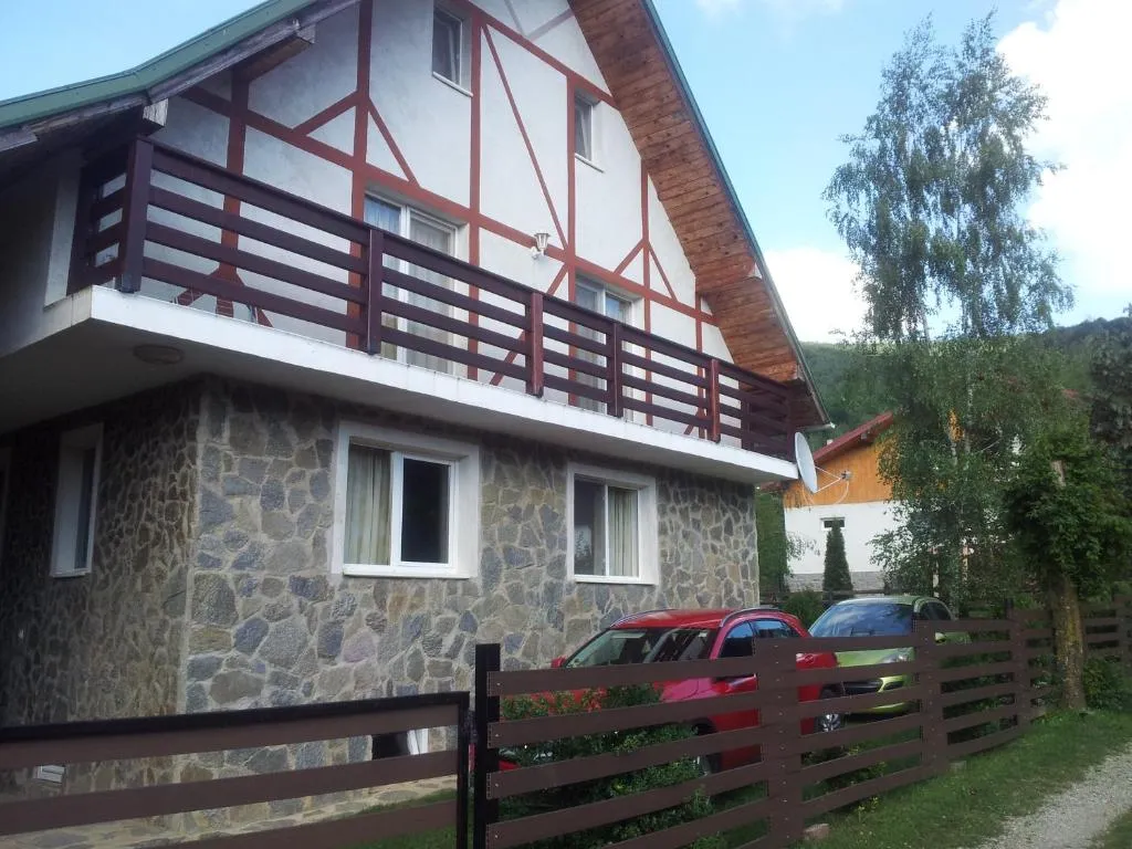 Image 1 of Cabana Ninel