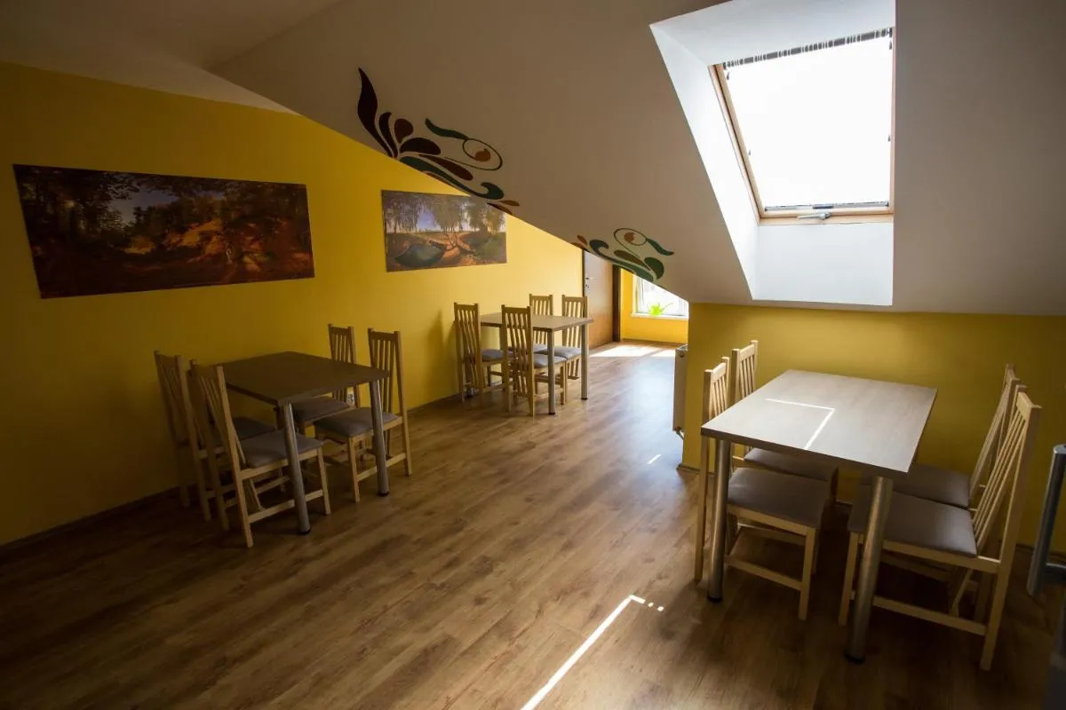 Image 2 of Camere de închiriat Hătuica