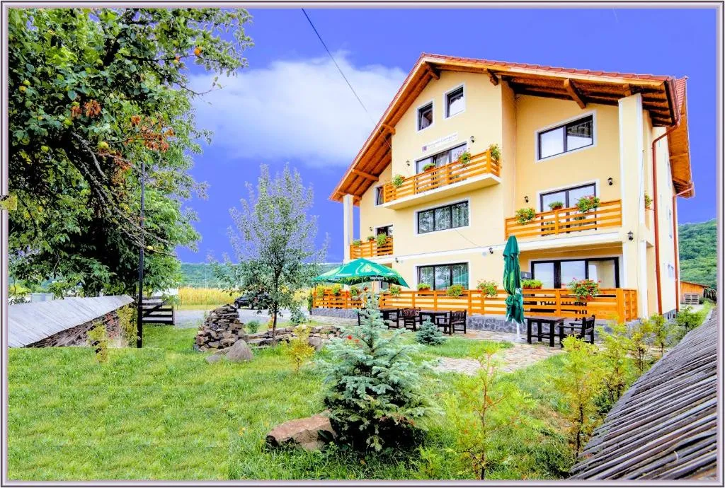 Image 1 of Camves Inn