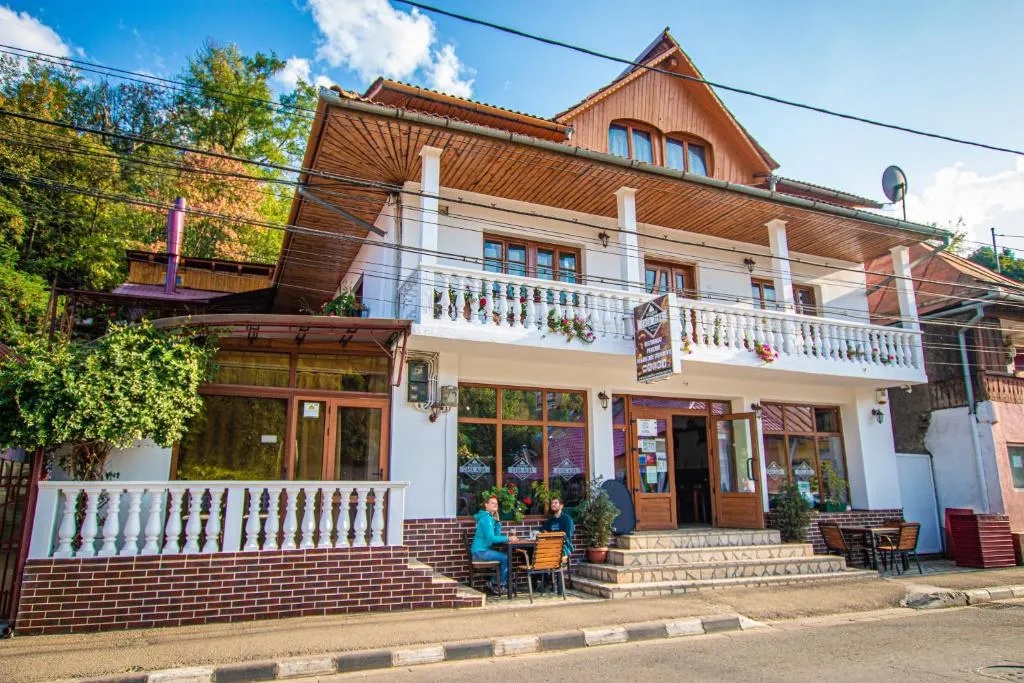 Image 1 of Casa Albă