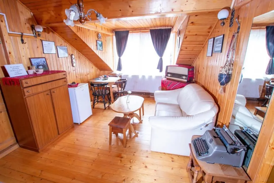 Image 4 of Casa Albă