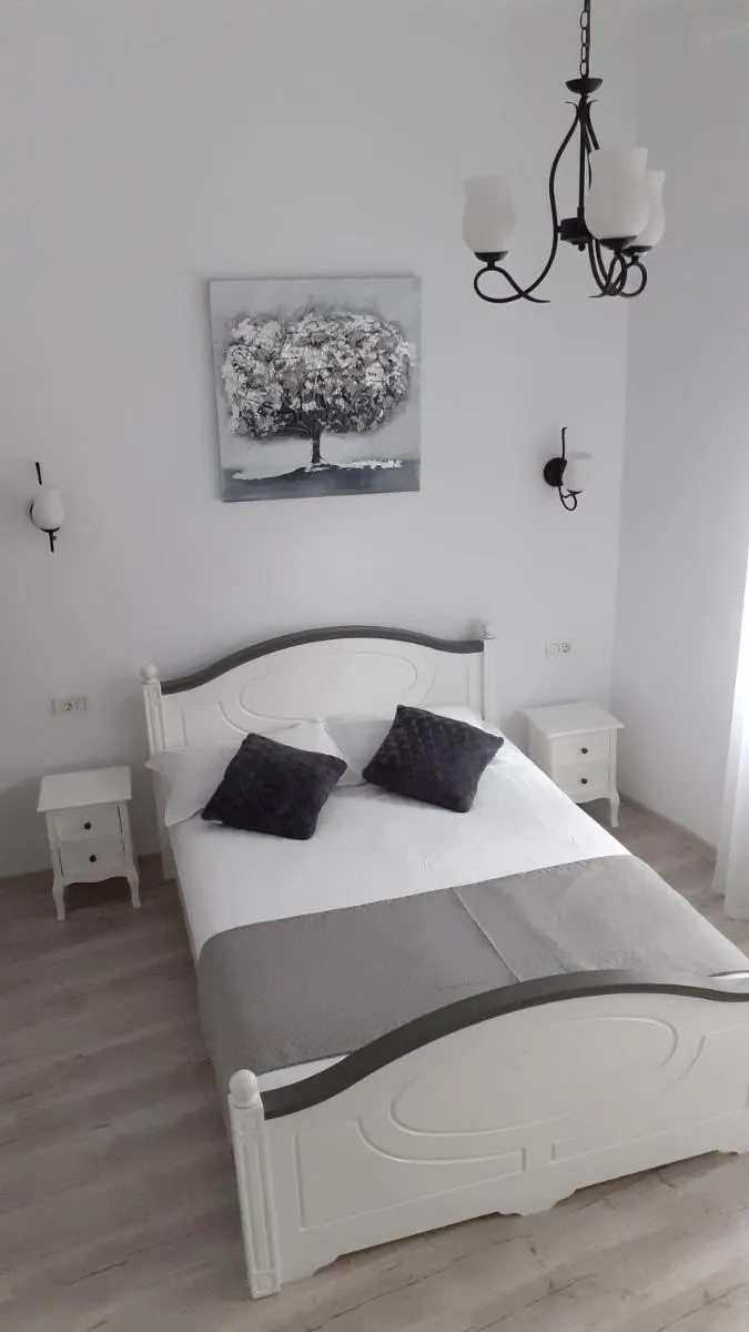 Image 2 of Casa Bella