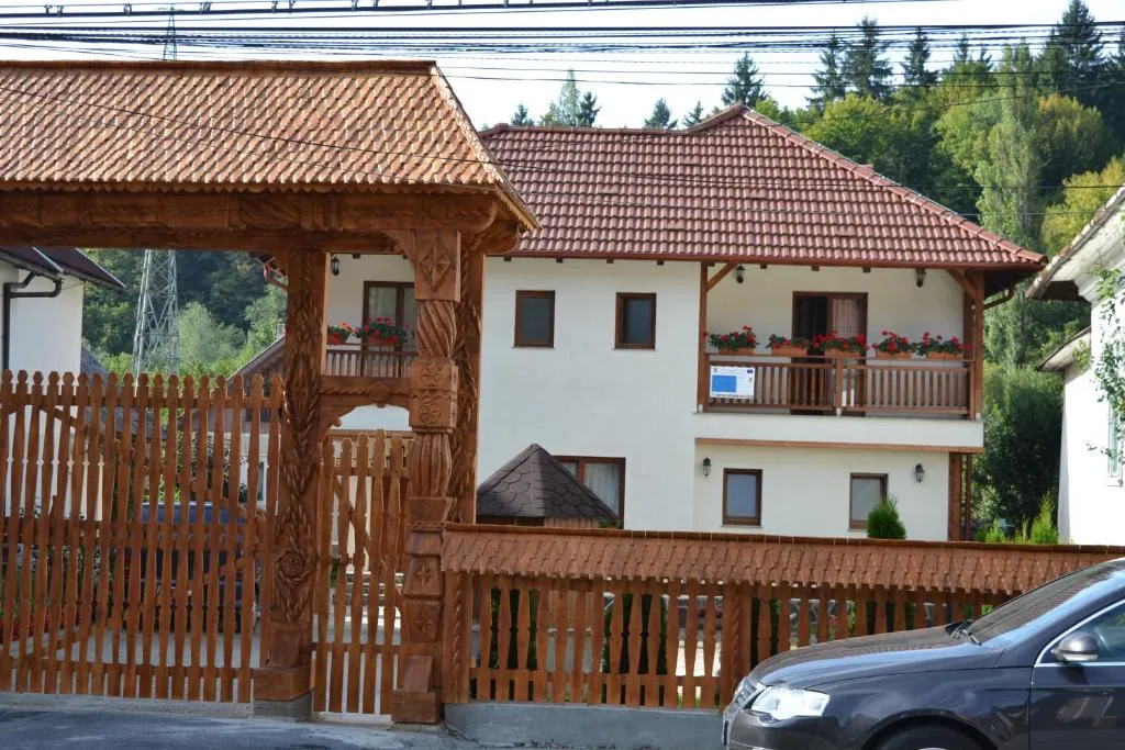 Image 1 of Casa Bunicii