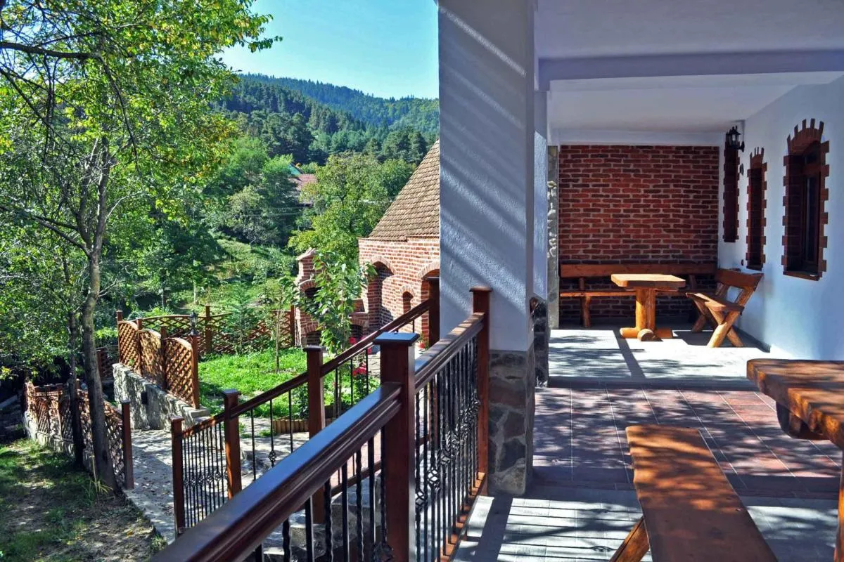 Image 3 of Casa Crina