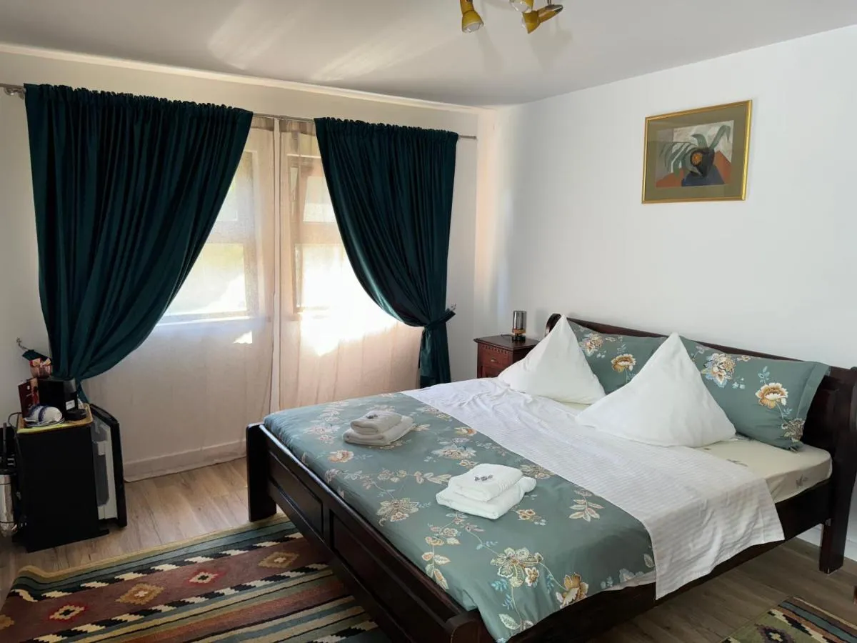 Image 2 of Casa Lucretia