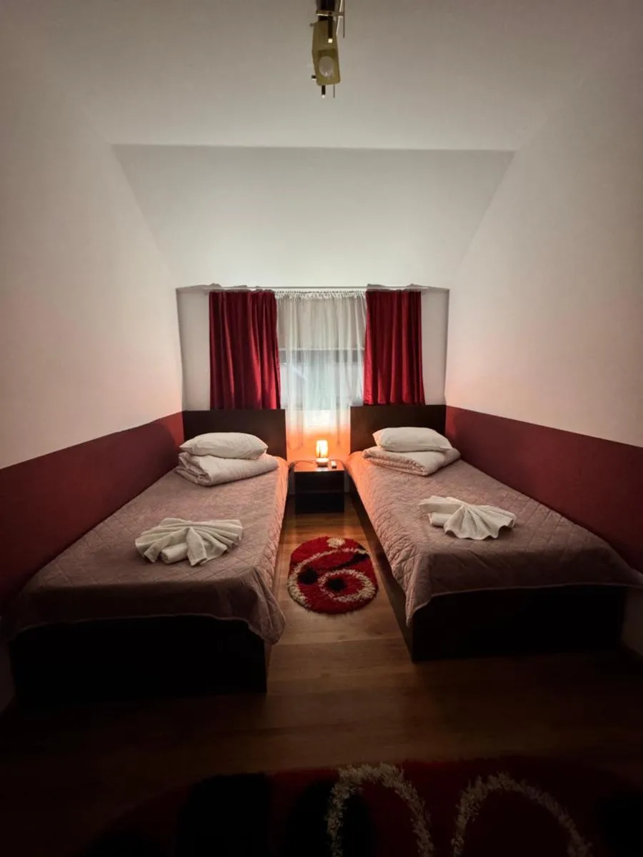 Image 4 of Casa Lupascu