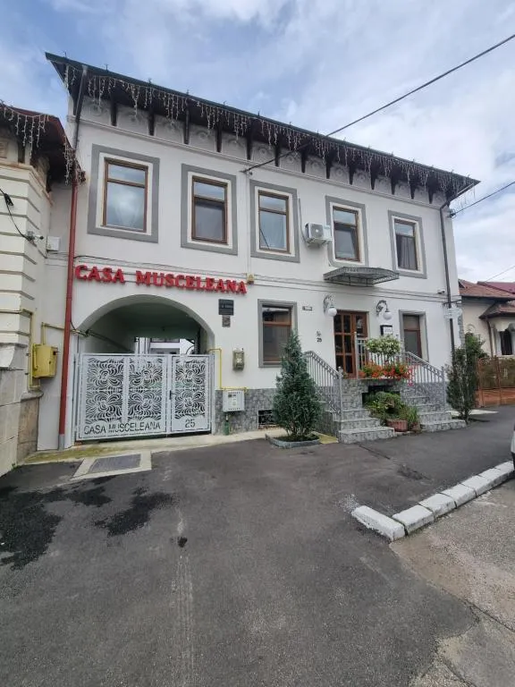 Image 1 of Casa Musceleana