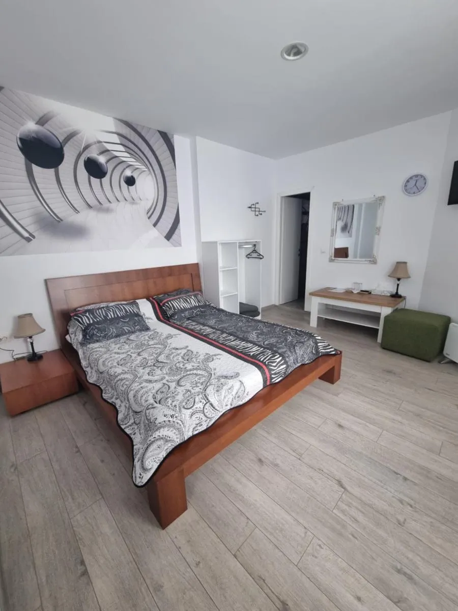 Image 4 of Casa Musceleana