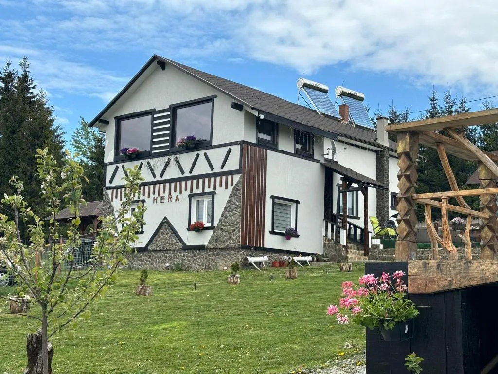 Image 1 of Casa de vacanță Hera – Pasul Tihuța – Un colțișor de rai