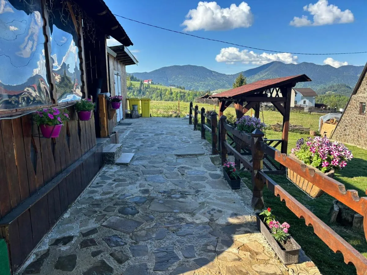 Image 3 of Casa de vacanță Hera – Pasul Tihuța – Un colțișor de rai