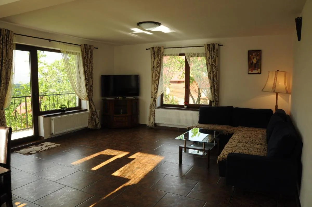 Image 7 of Casa din Livada