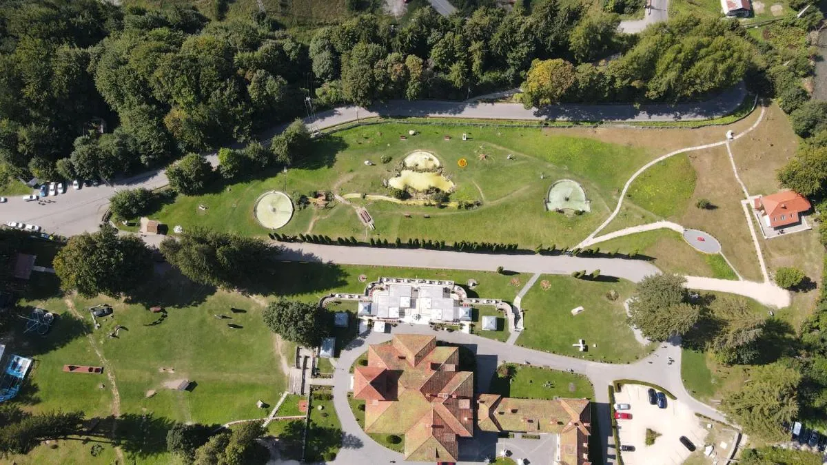 Image 2 of Castelul Cantacuzino