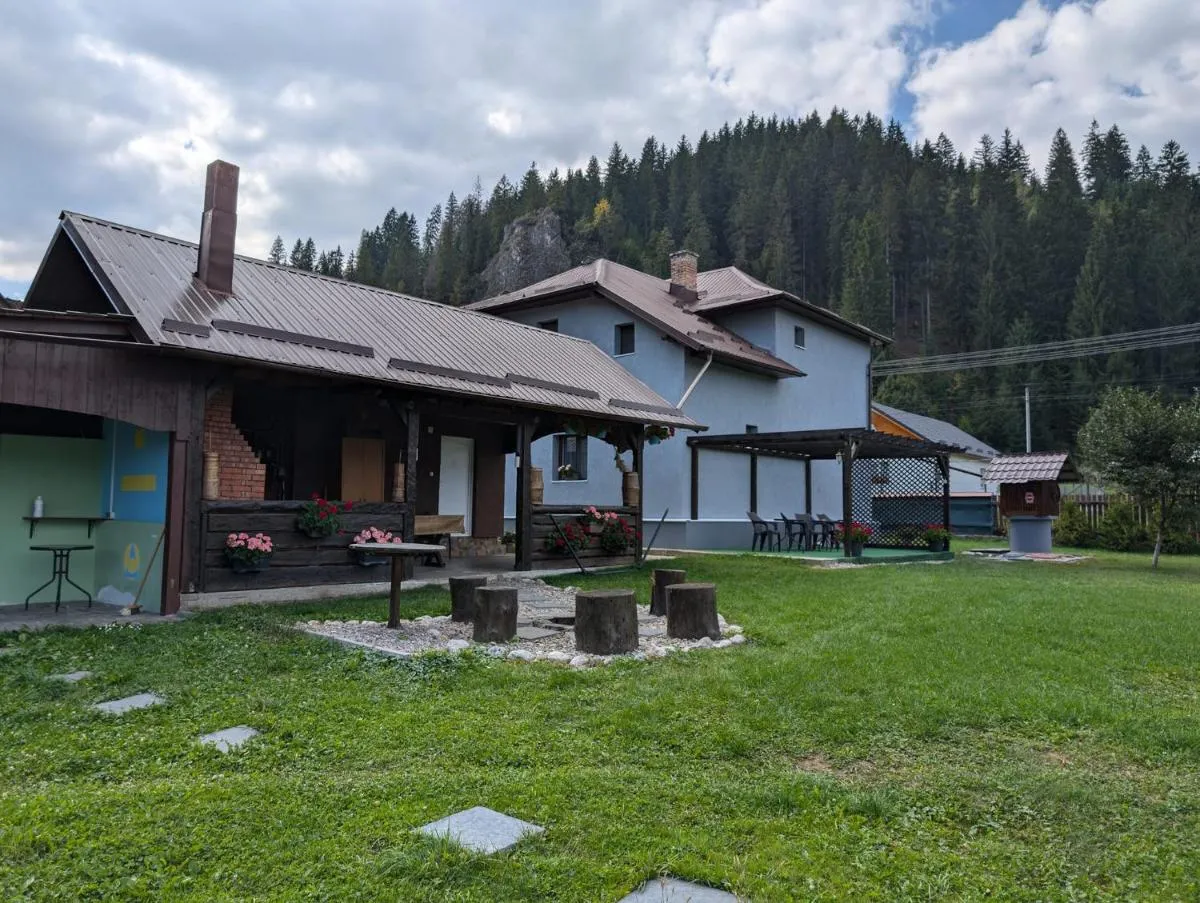 Image 2 of Cazare La Piatra Buhei