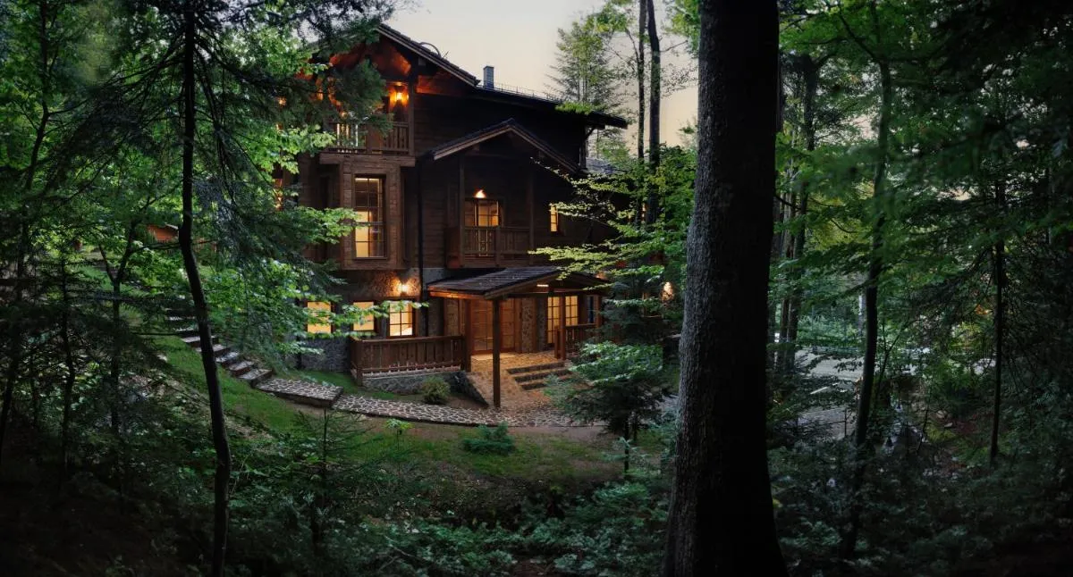 Image 4 of Chalet Royal