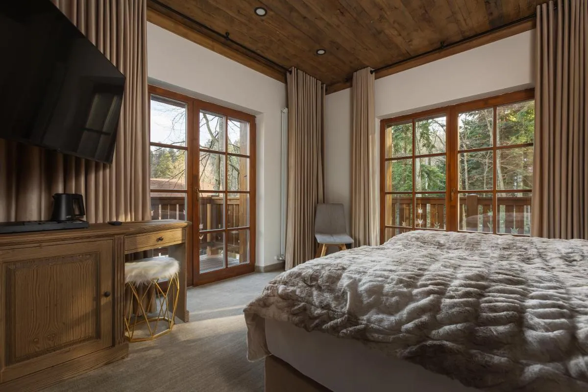 Image 2 of Chalet Royal