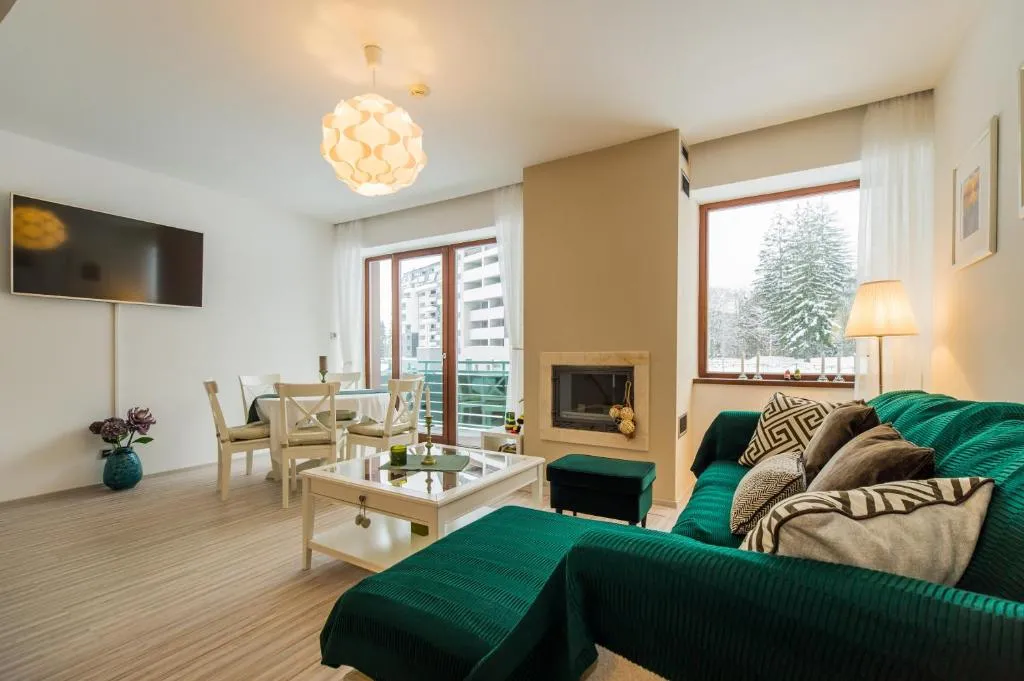 Image 1 of Charming 2-Bedroom, Silver Mountain, A Building