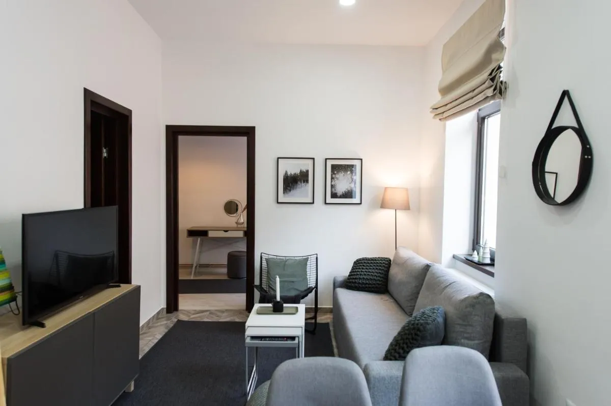 Image 2 of Charming Old Town Flat with Mountain View