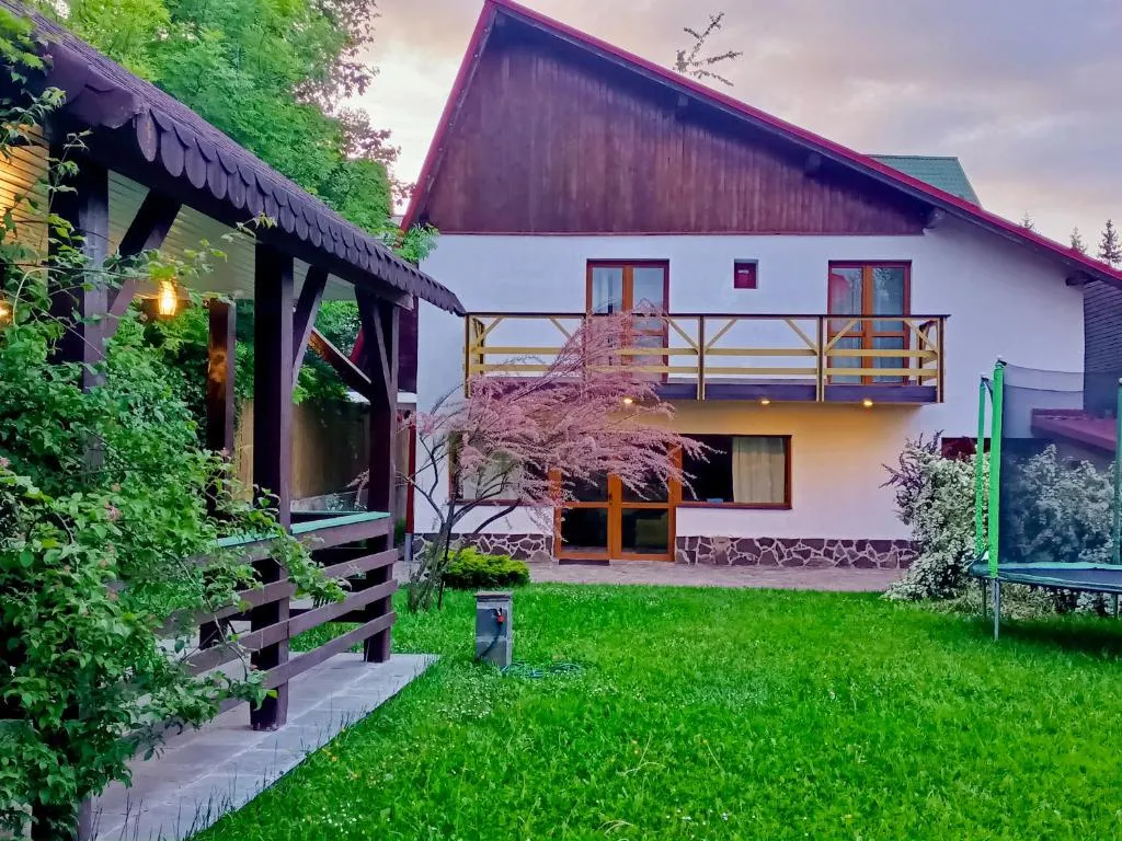 Image 1 of Cheerful 4-bedroom & kids friendly home