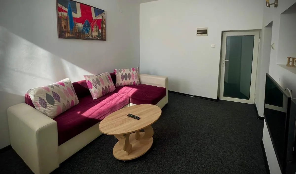 Image 2 of Chill House