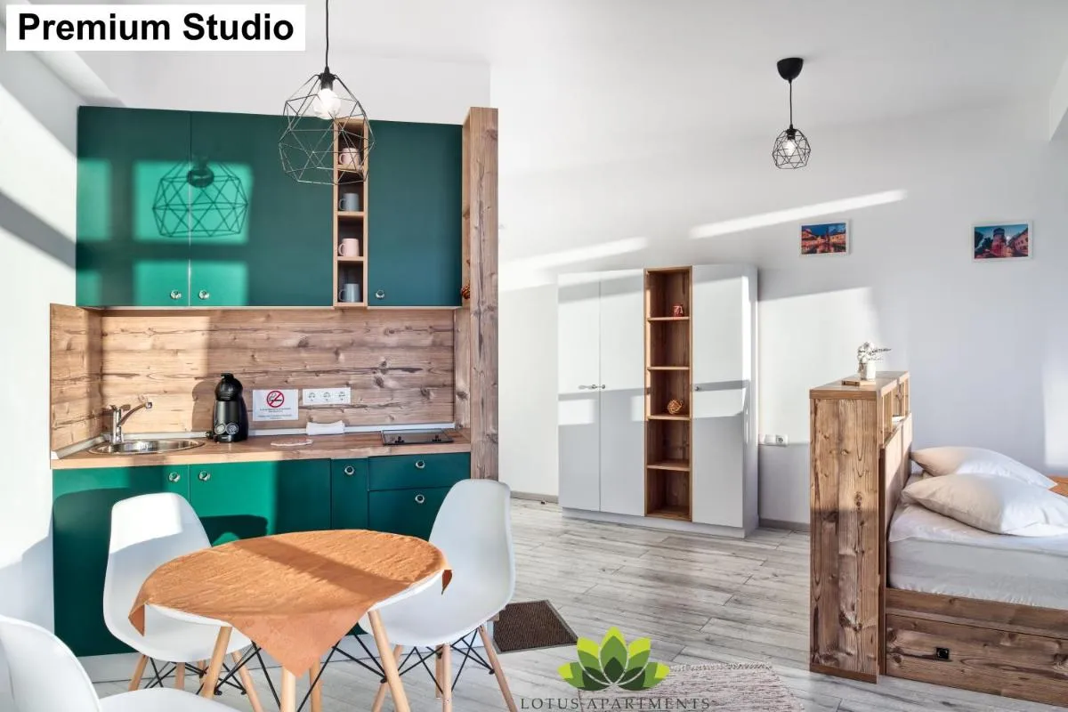 Image 2 of Cloud Studio