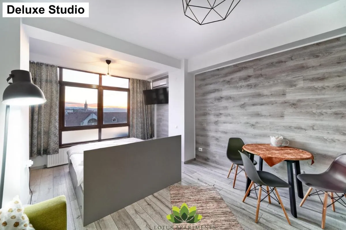Image 3 of Cloud Studio