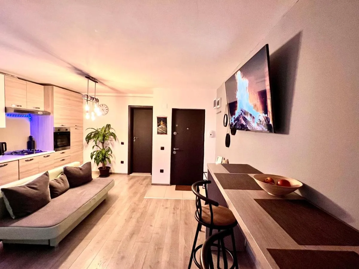 Image 3 of Coresi Bright Apartment Brasov
