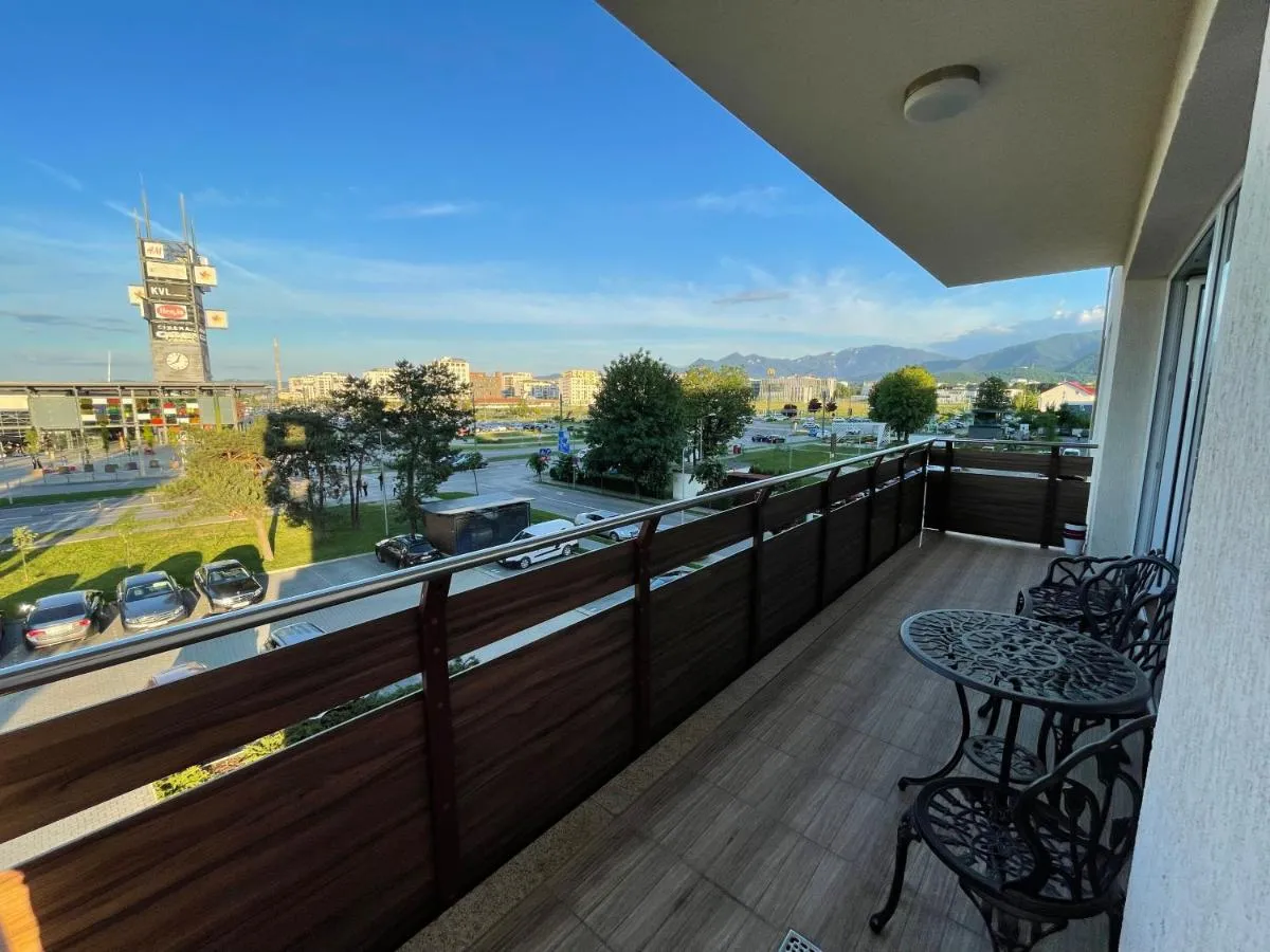Image 3 of Coresi Spacious and Comfortable, GbWifi, Parking