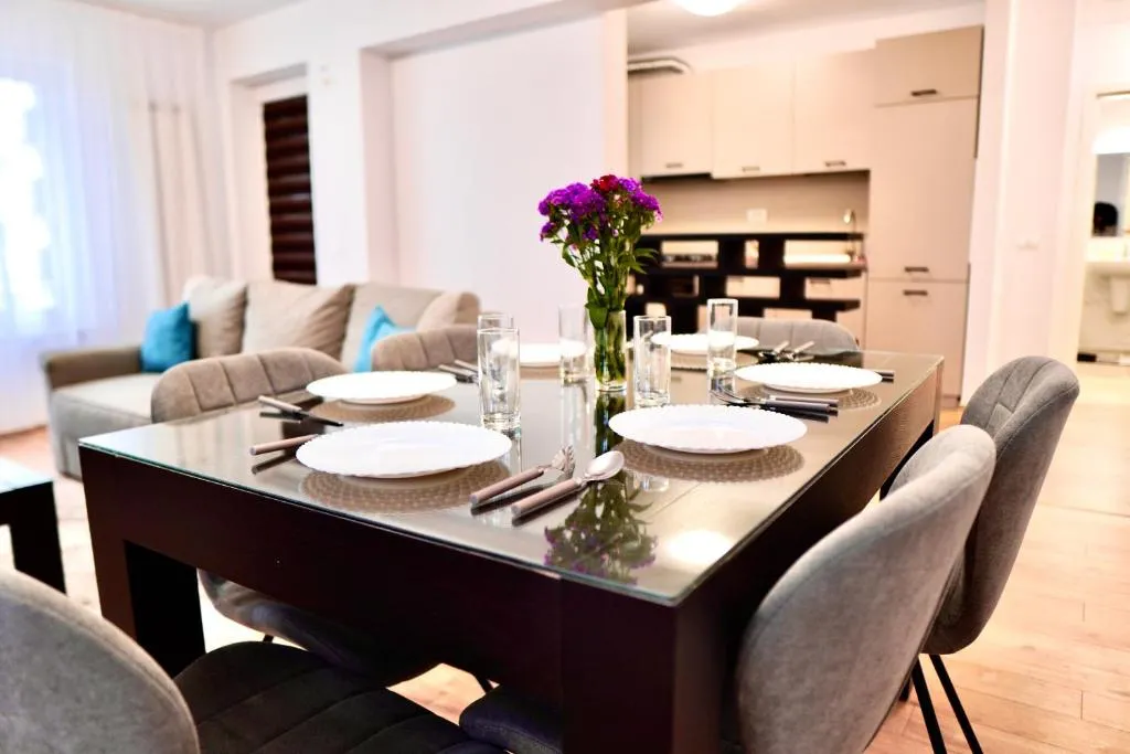 Image 1 of Coresi TopCity 2Camere Apartment