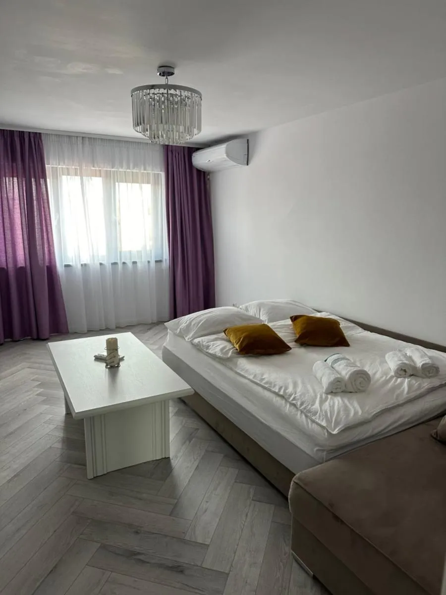 Image 3 of Davinci Apartment