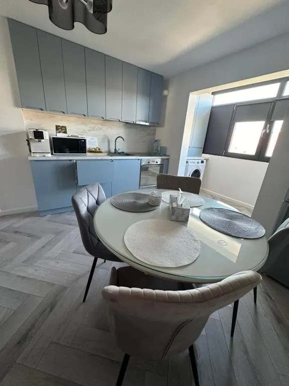 Image 1 of Davinci Apartment