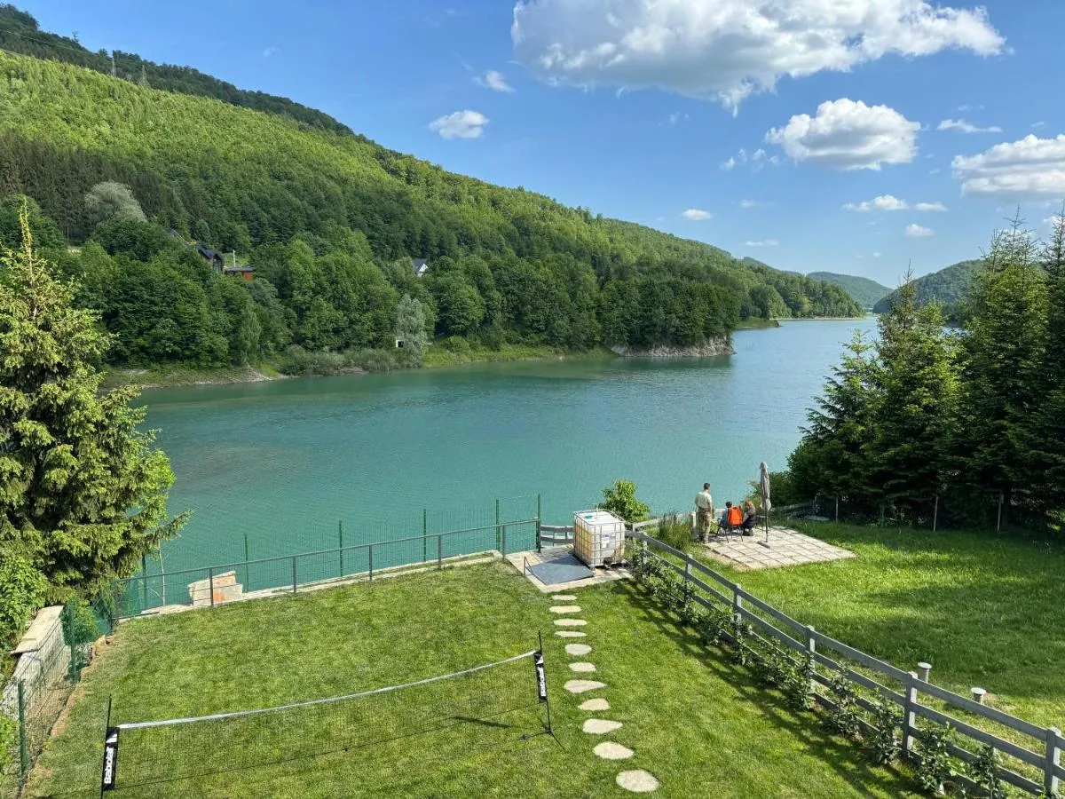 Image 6 of Doftana Lake House