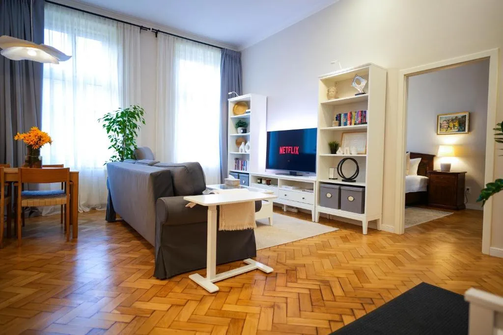 Image 1 of Elegant Apartment in Historic Center, Quiet Area