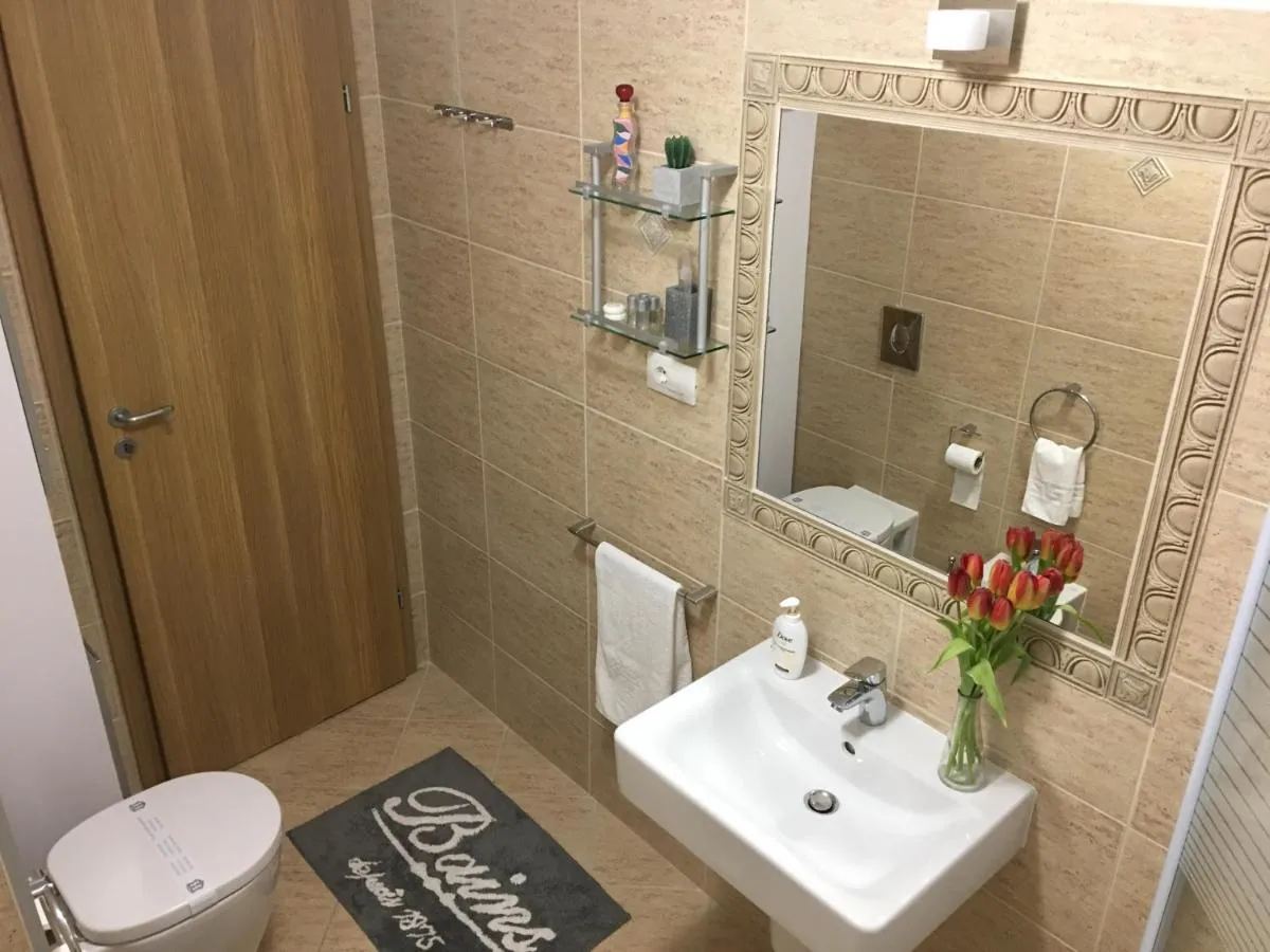 Image 6 of Elegantza Suites