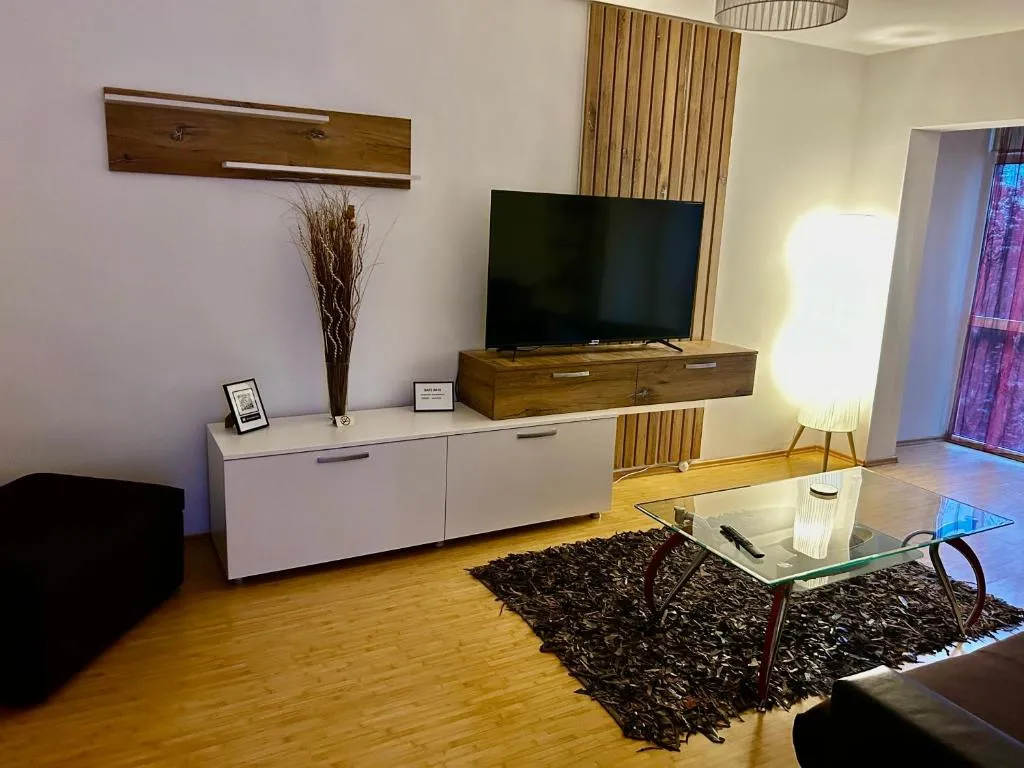 Image 1 of Elina apartament