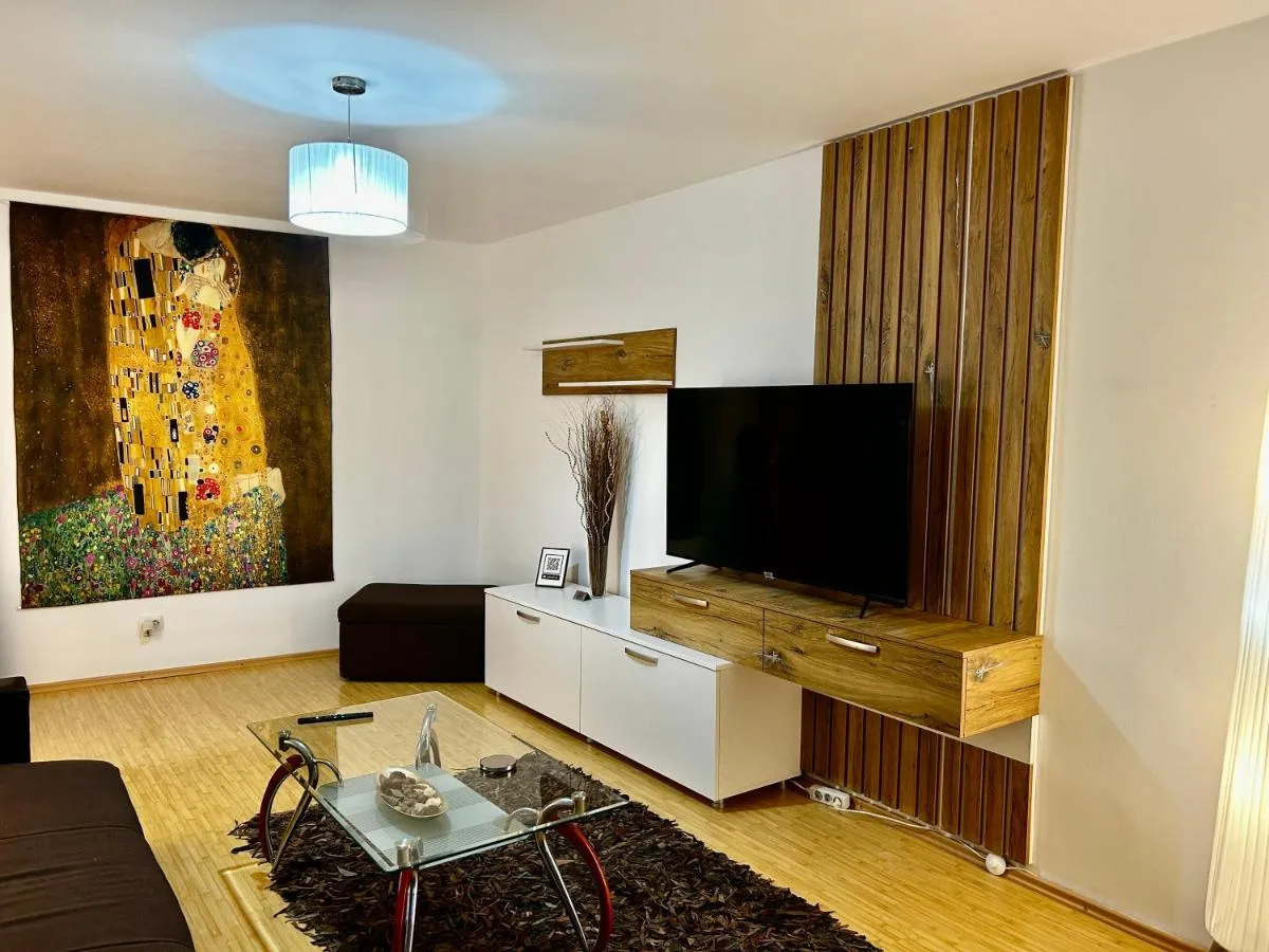 Image 2 of Elina apartament