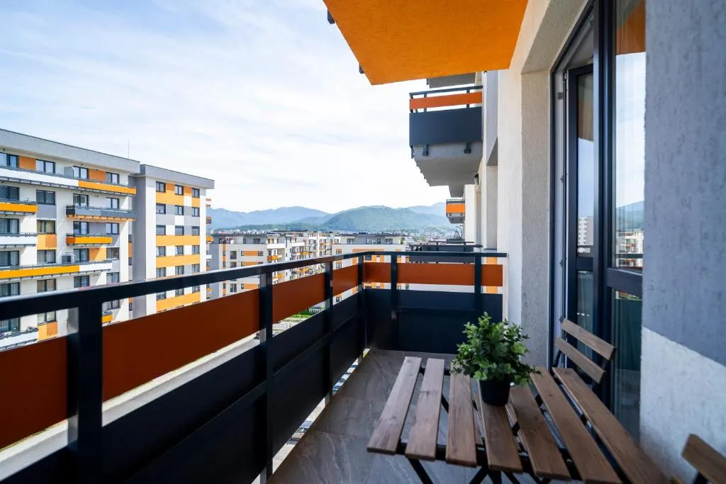 Image 1 of FLH – Highview Studio