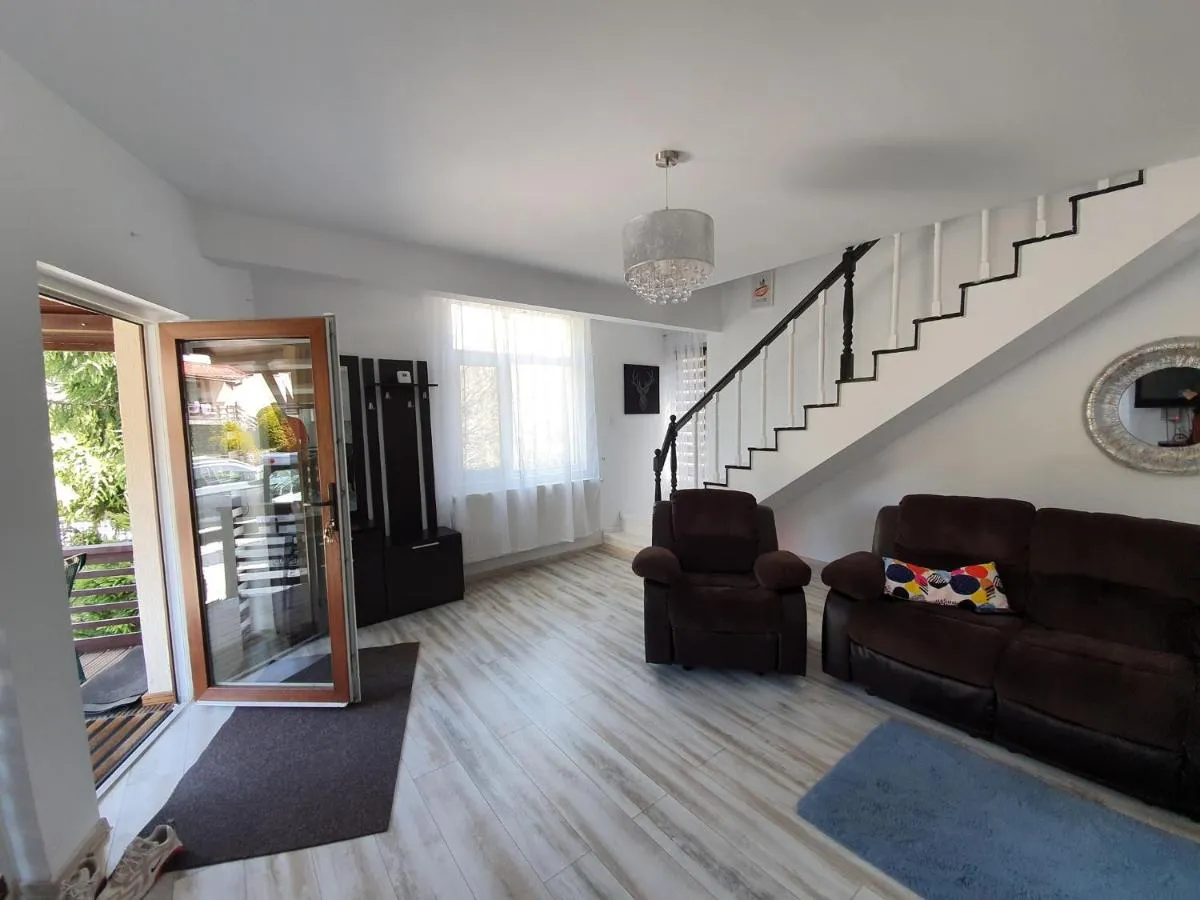 Image 5 of FOX VALLEY VILLA