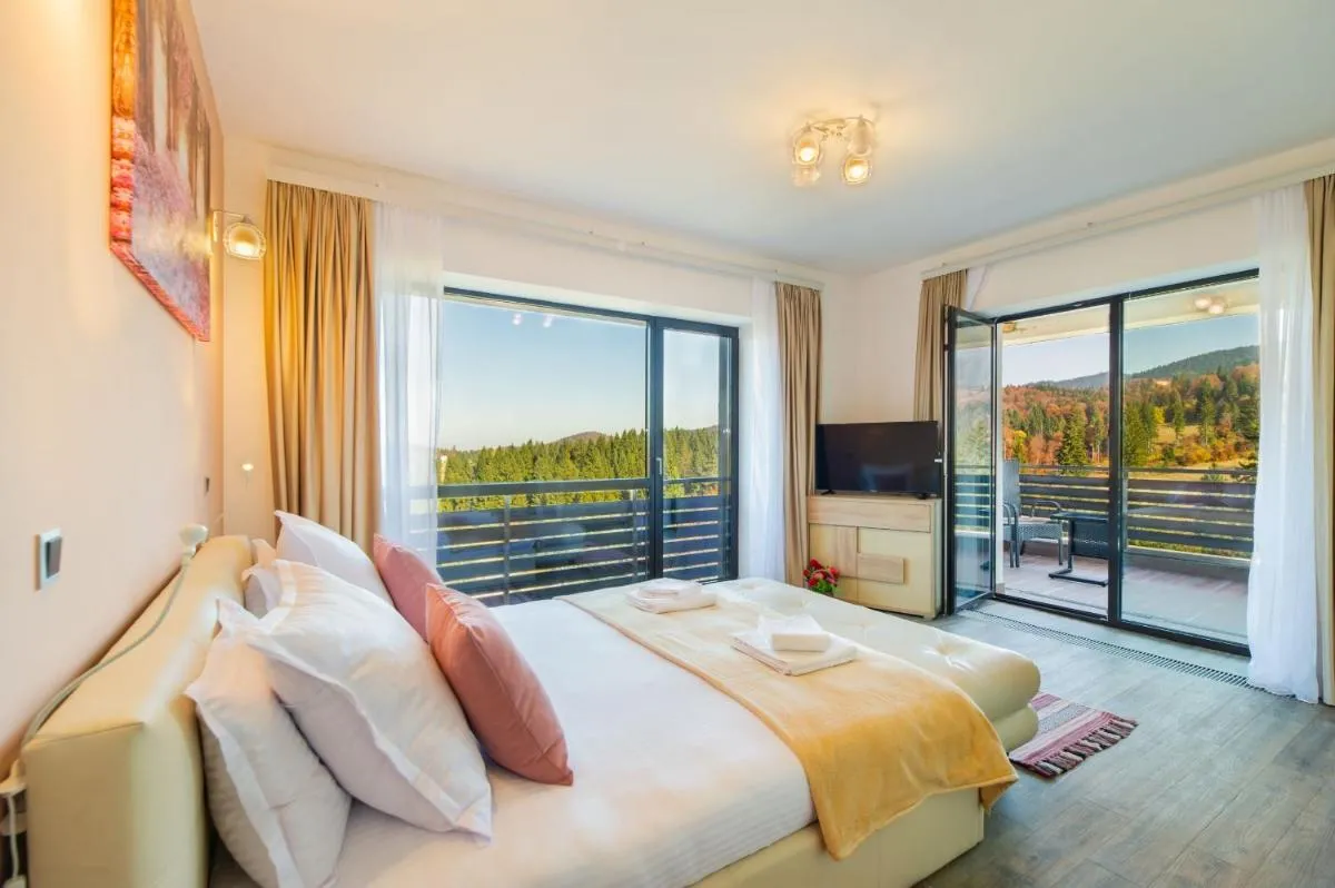 Image 6 of Fabulous Panorama Silver Mountain Apartments