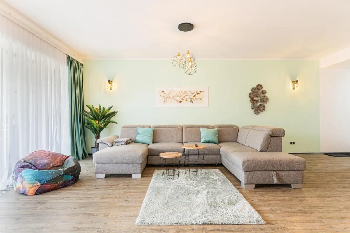 Image 3 of Fabulous Panorama Silver Mountain Apartments